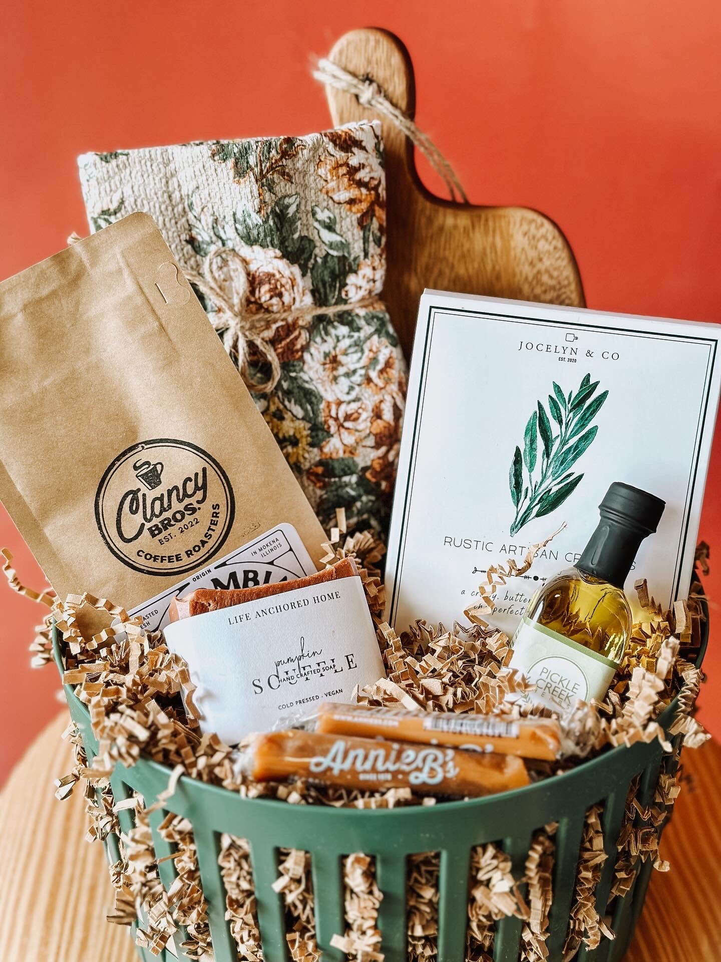 LUXE HOME BASKET